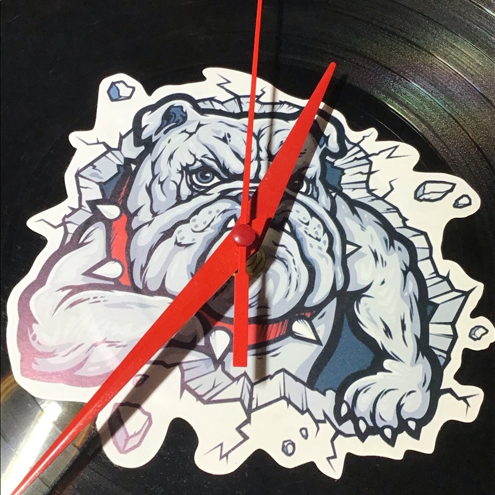 Muscle Bulldog Upcycled vinyl record wall clock - Picture 3 of 5